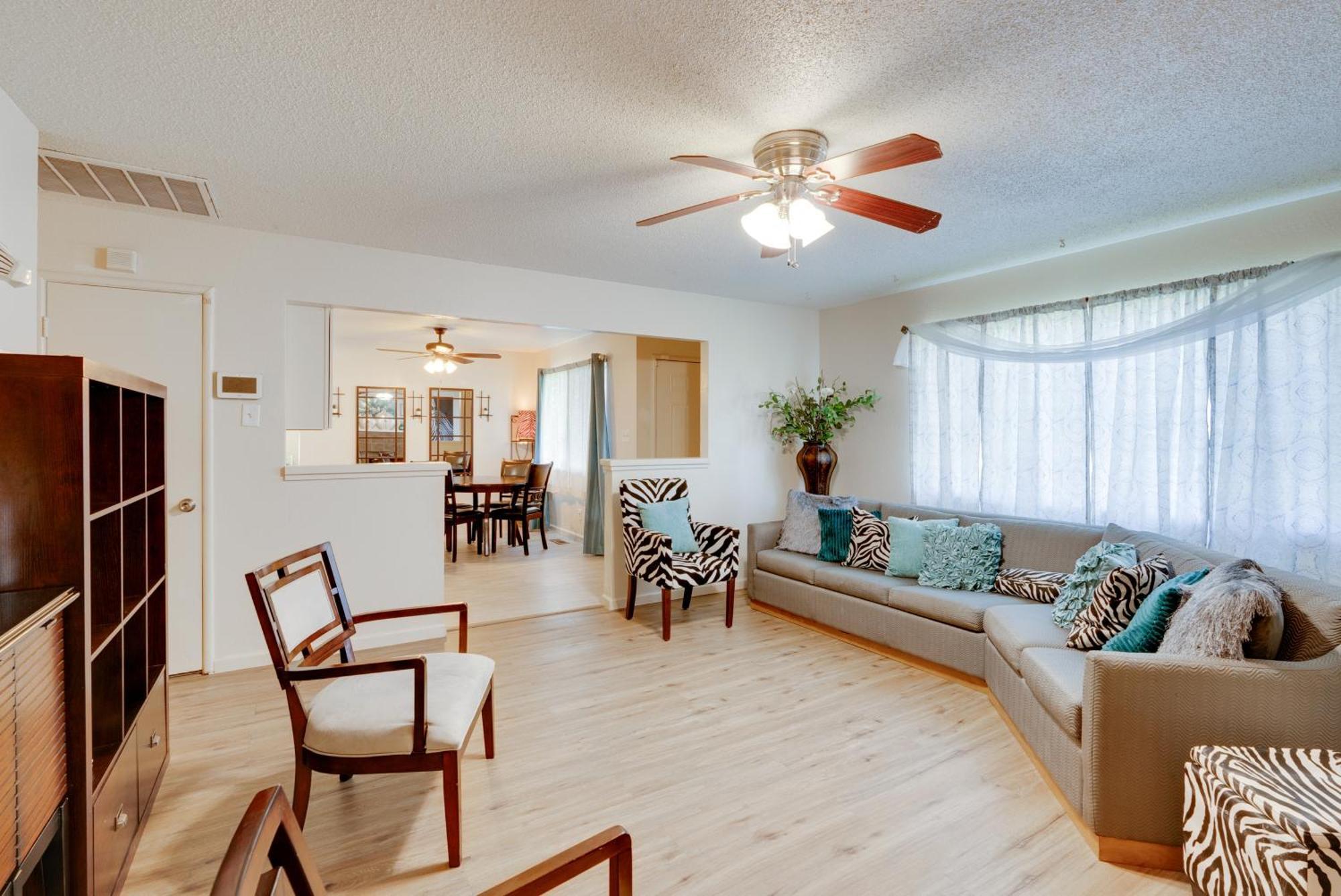 Breezy Fresno Home - Near Airport And Downtown Екстериор снимка