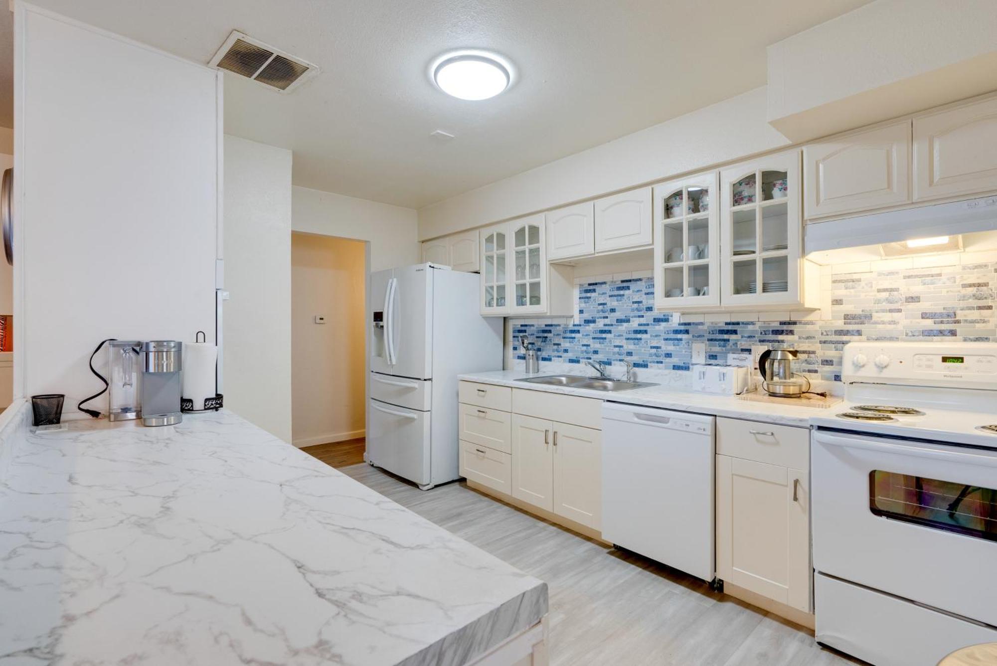 Breezy Fresno Home - Near Airport And Downtown Екстериор снимка