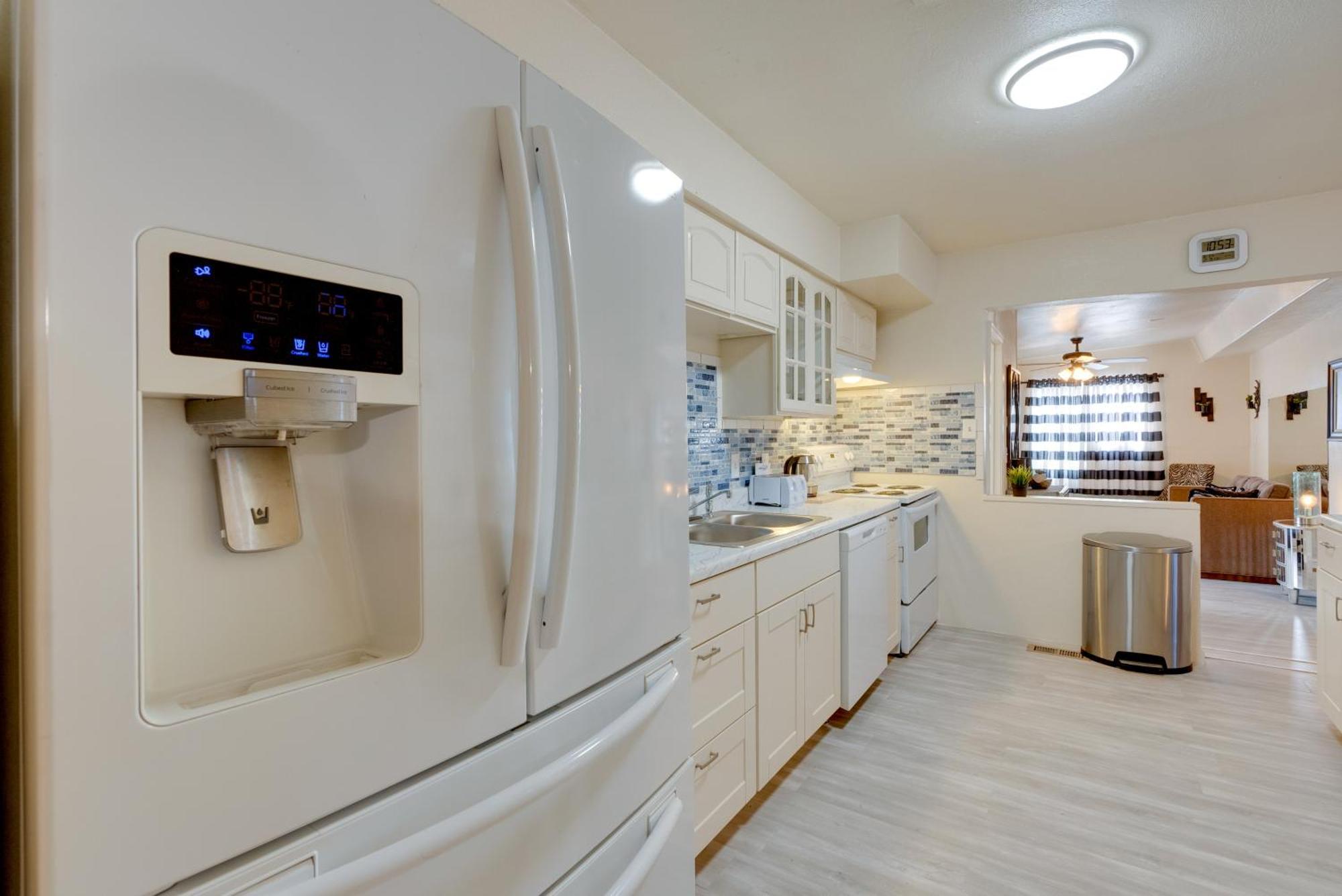 Breezy Fresno Home - Near Airport And Downtown Екстериор снимка