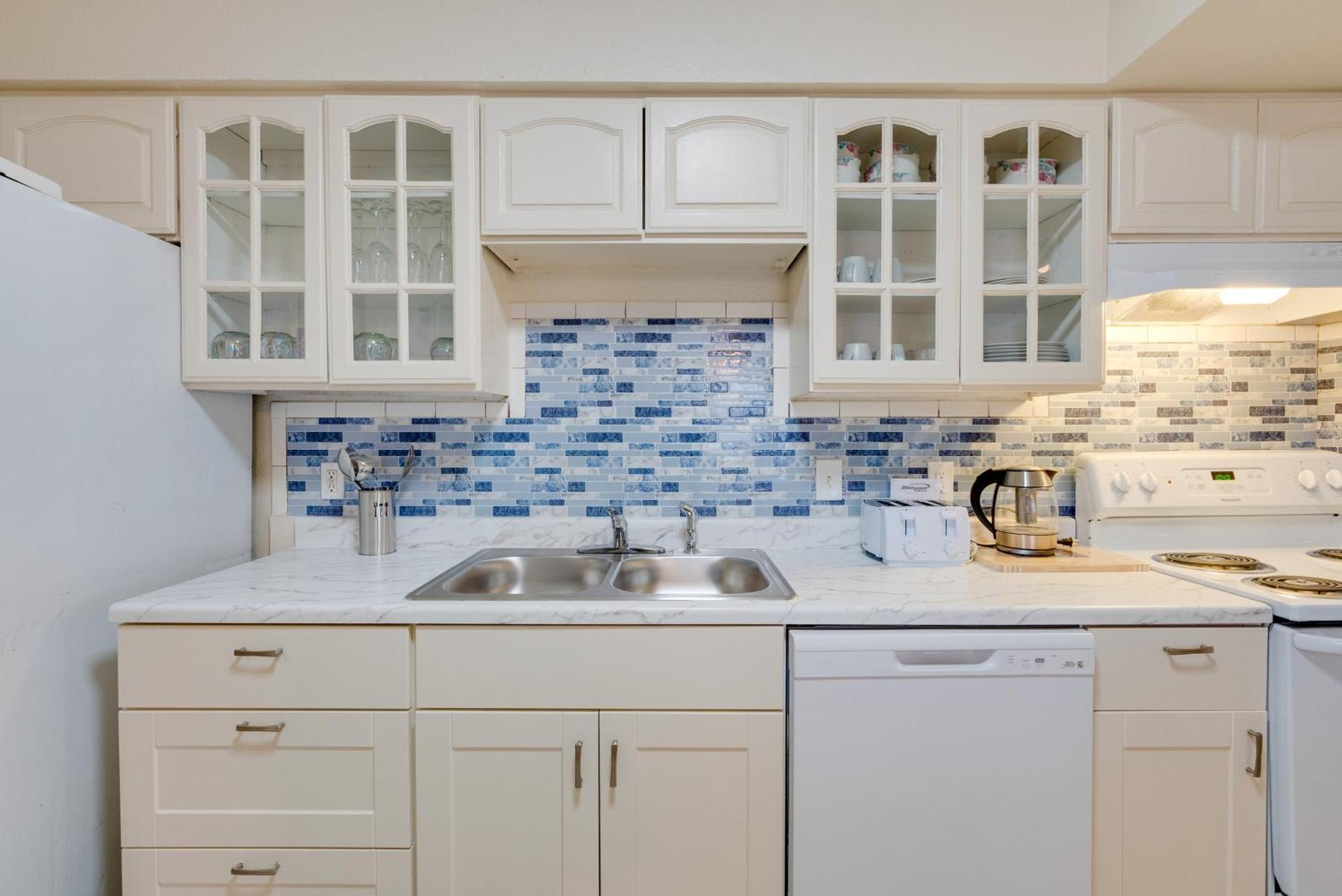 Breezy Fresno Home - Near Airport And Downtown Екстериор снимка