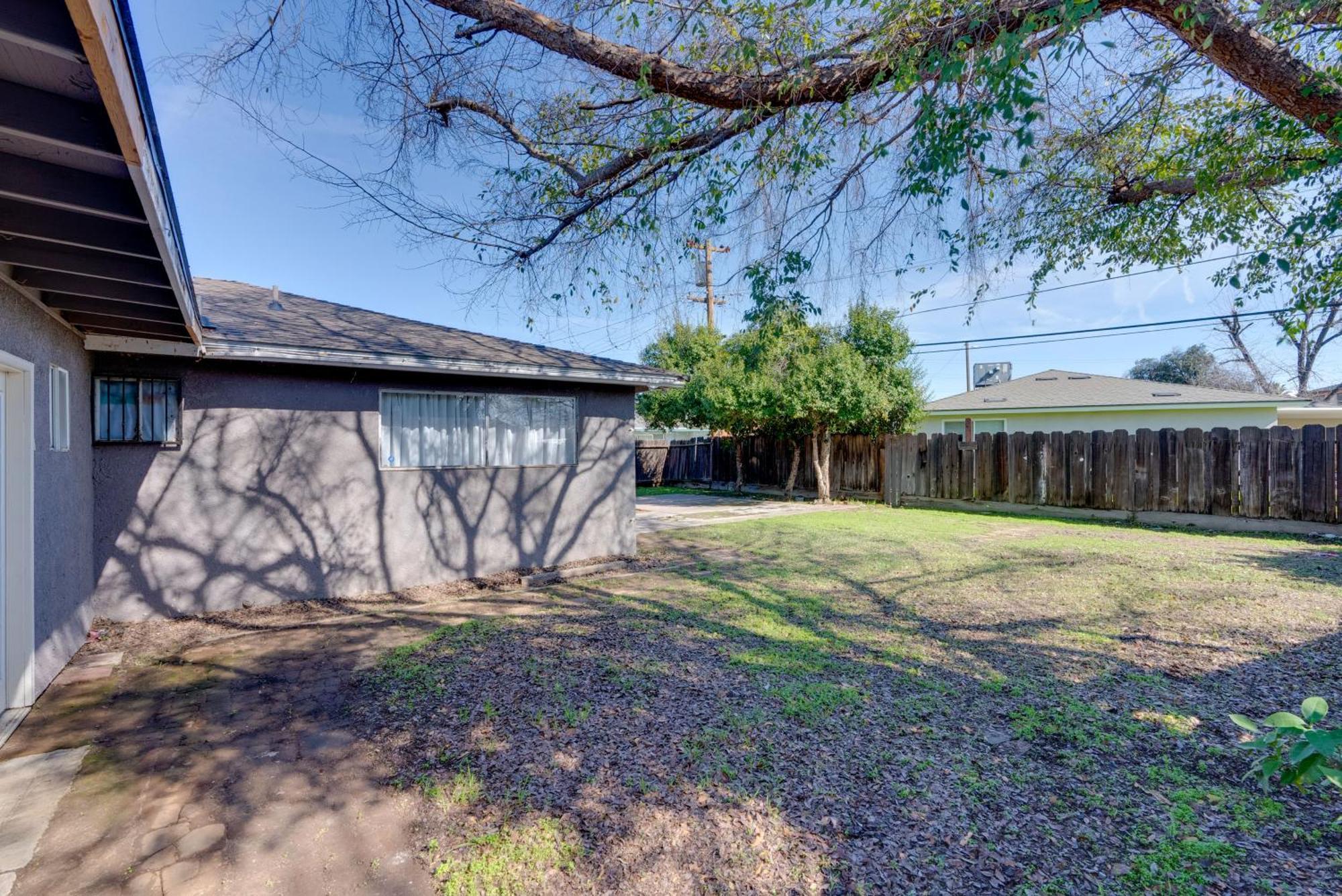 Breezy Fresno Home - Near Airport And Downtown Екстериор снимка